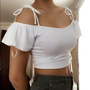 🌸LIKE NEW🌸White ribbed off-the-shoulder crop top